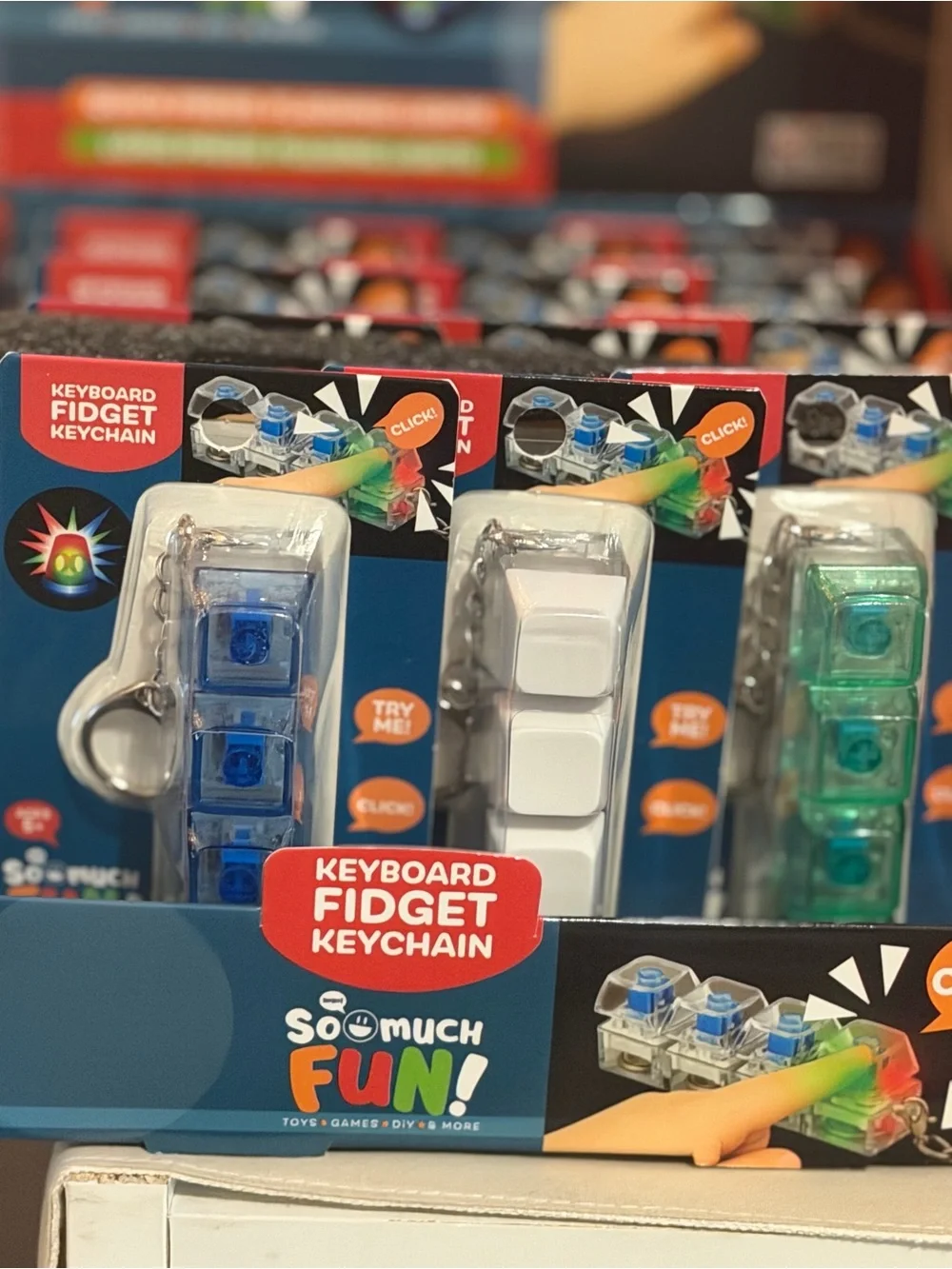 Keyboard Fidget Keychain Quick Press Flashing Lights, NWT